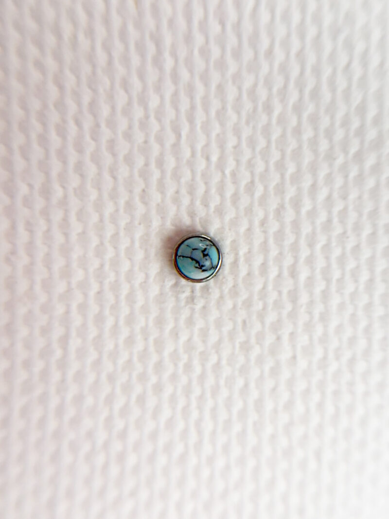 Labret z nakrętką z turkusem miedzianym 1.2mm - obrazek 2